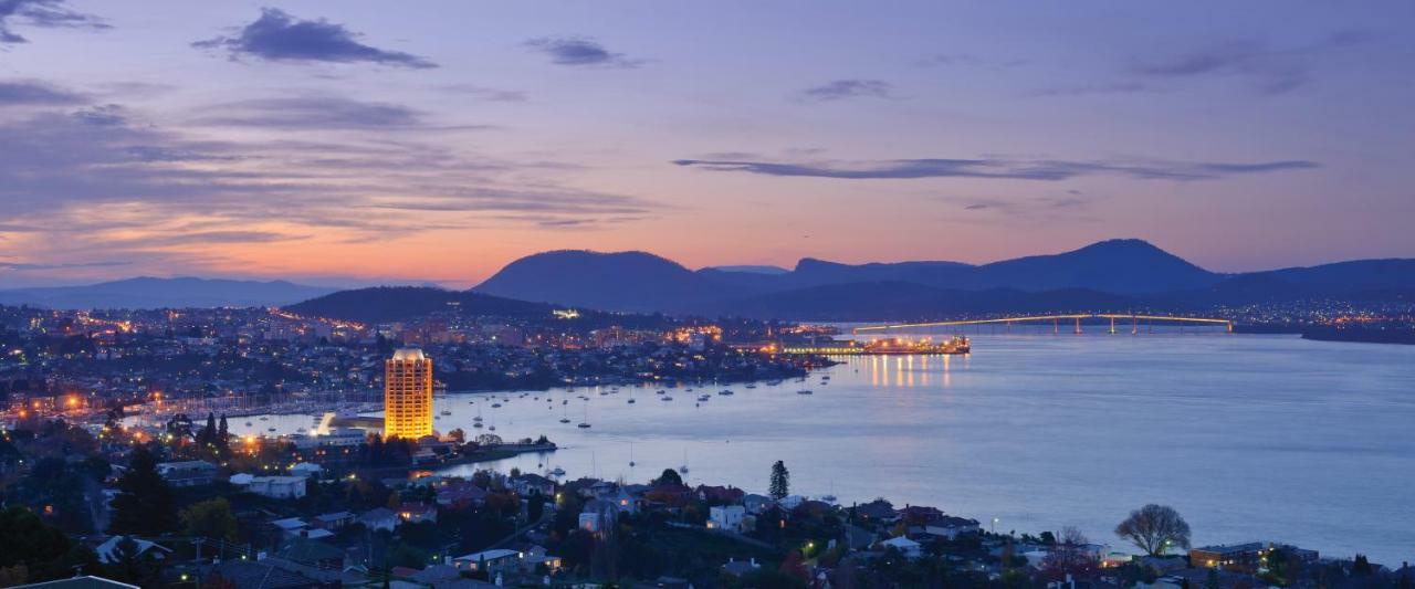 Wrest Point Hotel Хоубарт Екстериор снимка
